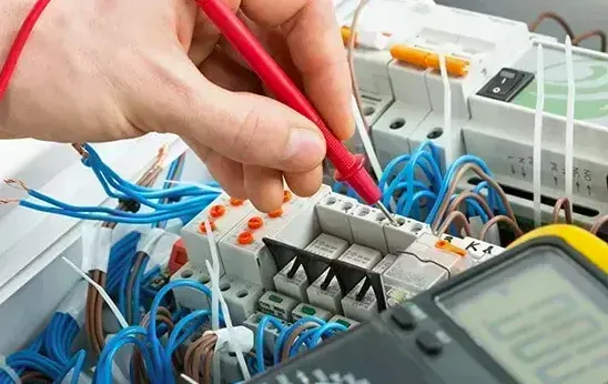 Professional electrician in Dagenham
